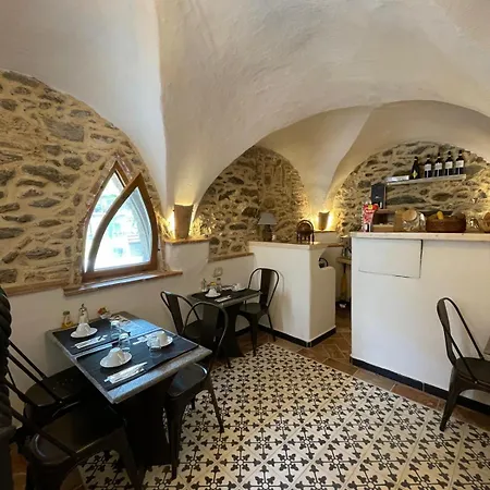 Guest house A Burga Du Muntin