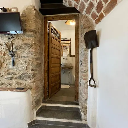 Guest house A Burga Du Muntin *