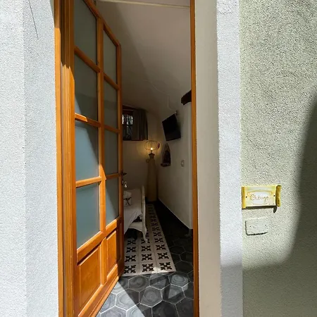 Guest house A Burga Du Muntin
